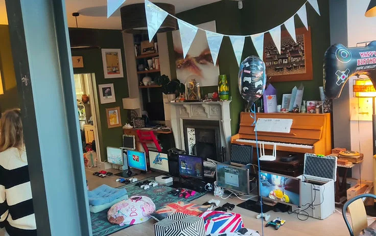 Guests enjoying a hosted gaming party in London and Kent